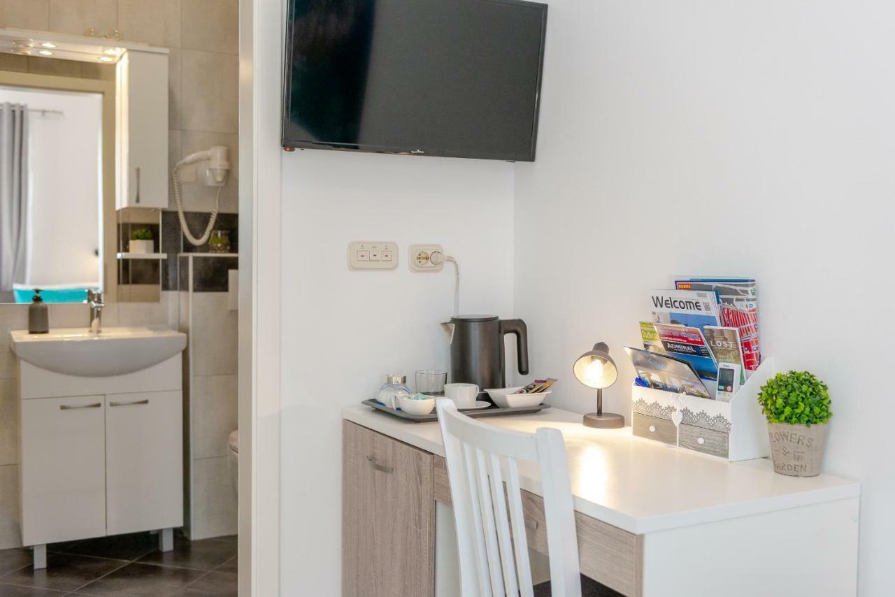 Studio Apartment & Room Ten - Free Parking Дубровник Екстериор снимка