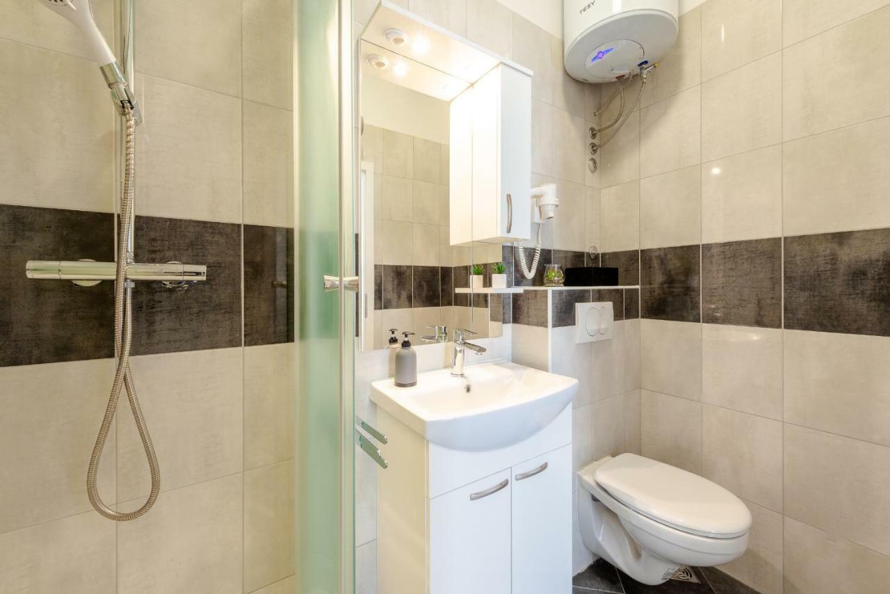 Studio Apartment & Room Ten - Free Parking Дубровник Екстериор снимка