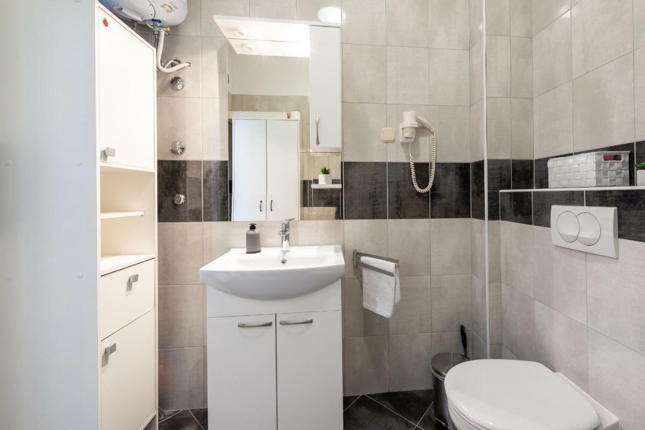 Studio Apartment & Room Ten - Free Parking Дубровник Екстериор снимка